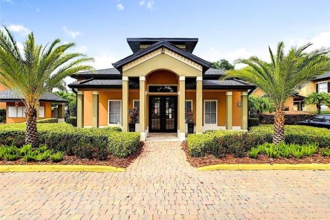 Condominio en Orlando, Florida, 2 dormitorios  № 2118293