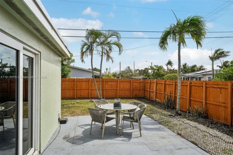 House in Oakland Park, Florida 3 bedrooms № 1779953 - photo 25
