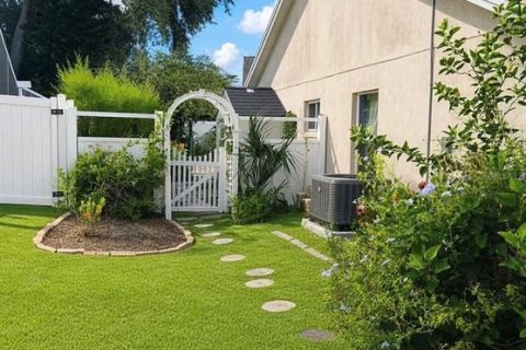 Villa ou maison à vendre à Tampa, Floride: 3 chambres, 158.77 m2 № 2420402 - photo 6