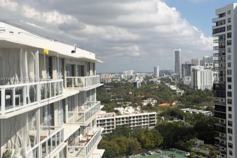 Condominio en alquiler en Miami, Florida, 1 dormitorio, 93 m2 № 2241651 - foto 3