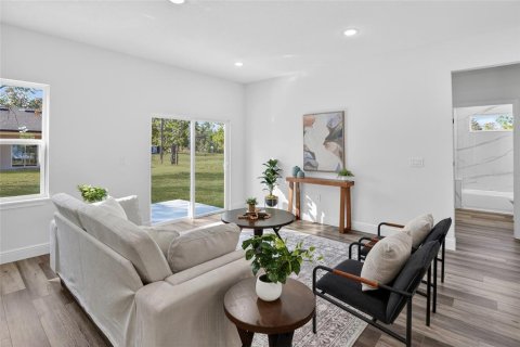 House in Citrus Springs, Florida 4 bedrooms, 170.29 sq.m. № 2229219 - photo 6