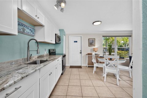 Immobilier commercial à vendre à Englewood, Floride: 478.54 m2 № 2095249 - photo 7
