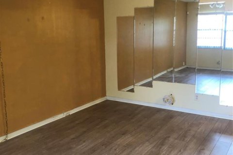 Condominio en venta en Pembroke Pines, Florida, 2 dormitorios, 88.63 m2 № 2172735 - foto 21