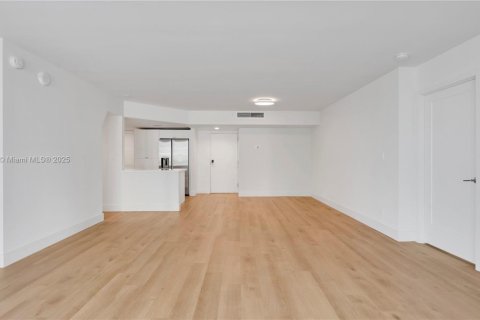 Appartement à louer à Miami, Floride: 2 chambres, 130.43 m2 № 1922278 - photo 5