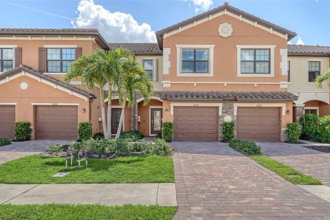 Townhouse in Venice, Florida 3 bedrooms, 181.16 sq.m. № 2366826