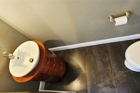 Touwnhouse à louer à Miami, Floride: 2 chambres, 88.26 m2 № 1997888 - photo 15