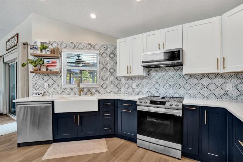 House in Davie, Florida 3 bedrooms, 185.99 sq.m. № 2191991 - photo 11