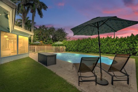 House in Davie, Florida 3 bedrooms, 185.99 sq.m. № 2191991 - photo 29