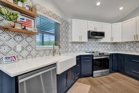House in Davie, Florida 3 bedrooms, 185.99 sq.m. № 2191991 - photo 13