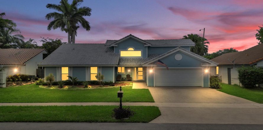 House in Davie, Florida 3 bedrooms, 185.99 sq.m. № 2191991
