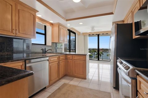Condo in Clearwater, Florida, 2 bedrooms № 2150234 - photo 11