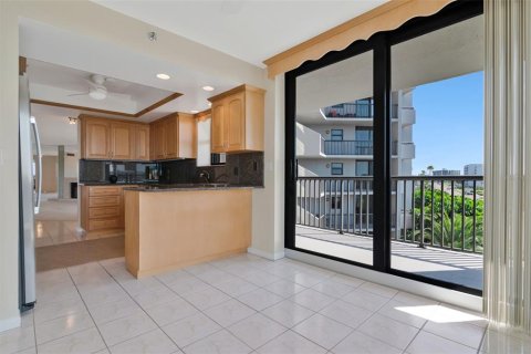 Condo in Clearwater, Florida, 2 bedrooms № 2150234 - photo 15