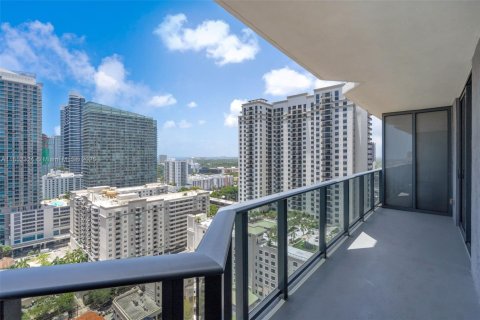 Condo in Miami, Florida, 1 bedroom  № 1980891 - photo 26