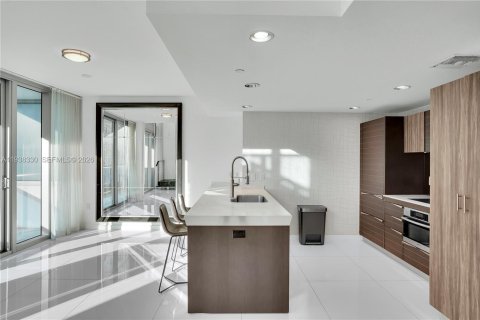 Купить кондоминиум в Майами, Флорида 2 спальни, 132.85м2, № 1998196 - фото 16