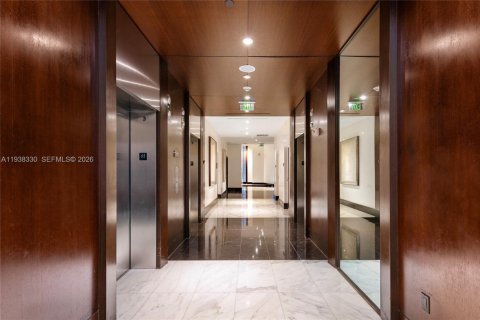 Купить кондоминиум в Майами, Флорида 2 спальни, 132.85м2, № 1998196 - фото 17