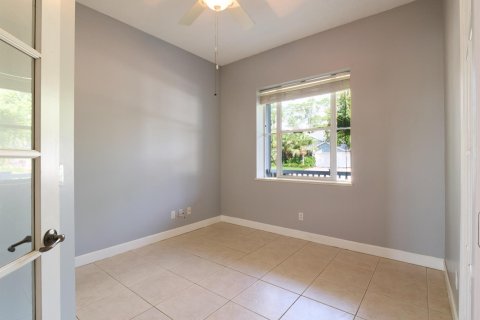 Casa en venta en Port St. Lucie, Florida, 3 dormitorios, 139.26 m2 № 2417191 - foto 18