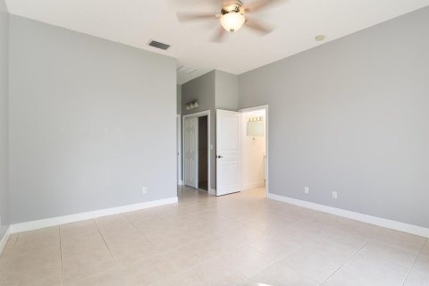 Casa en venta en Port St. Lucie, Florida, 3 dormitorios, 139.26 m2 № 2417191 - foto 24