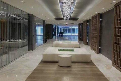 Condo in Sunny Isles Beach, Florida, 4 bedrooms  № 1872270 - photo 2