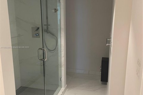 Condo in Sunny Isles Beach, Florida, 4 bedrooms  № 1872270 - photo 25