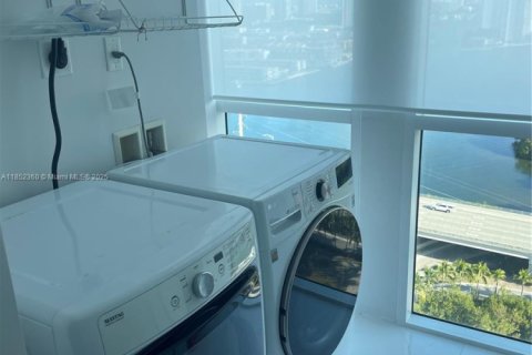 Condo in Sunny Isles Beach, Florida, 4 bedrooms  № 1872270 - photo 20