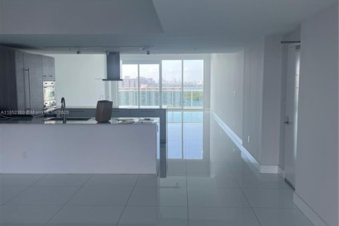 Condo in Sunny Isles Beach, Florida, 4 bedrooms  № 1872270 - photo 21
