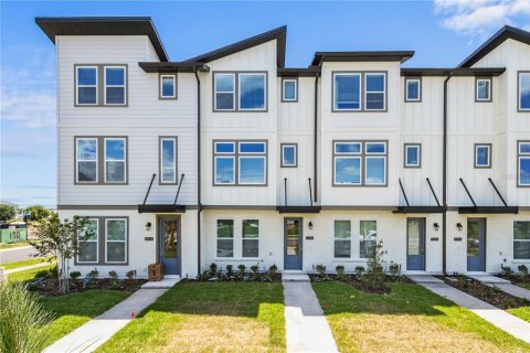 Townhouse in Orlando, Florida 3 bedrooms, 185.62 sq.m. № 2280579