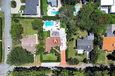 Снять в аренду виллу или дом в Бискейн-Парк, Флорида 3 спальни, 175.31м2, № 2035023 - фото 10