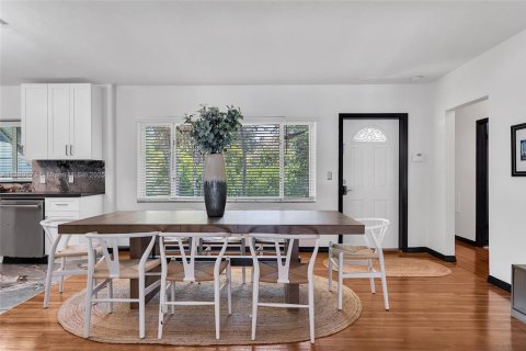 Снять в аренду виллу или дом в Бискейн-Парк, Флорида 3 спальни, 175.31м2, № 2035023 - фото 19