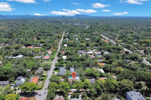 Снять в аренду виллу или дом в Бискейн-Парк, Флорида 3 спальни, 175.31м2, № 2035023 - фото 2