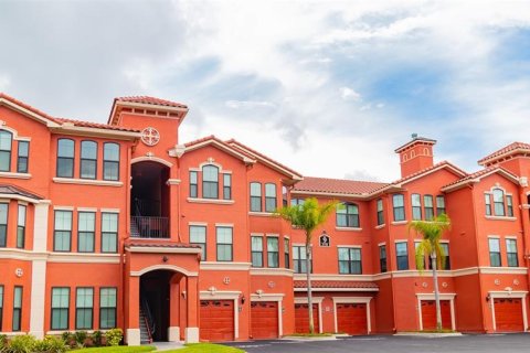 Condominio en alquiler en Clearwater, Florida, 1 dormitorio, 82.68 m2 № 1782351 - foto 1