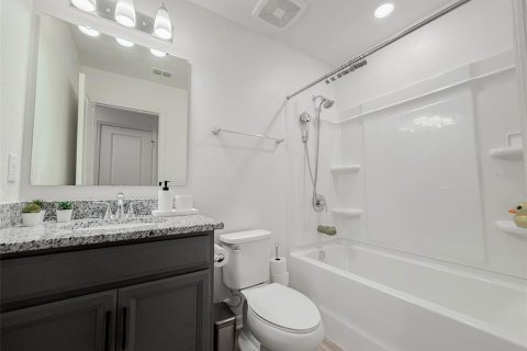 Townhouse in Davenport, Florida 3 bedrooms, 145.58 sq.m. № 1777444 - photo 4
