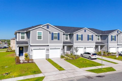 Townhouse in Davenport, Florida 3 bedrooms, 145.58 sq.m. № 1777444 - photo 7