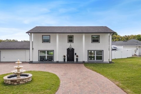 Casa en Tampa, Florida 4 dormitorios, 234.11 m2 № 2115889