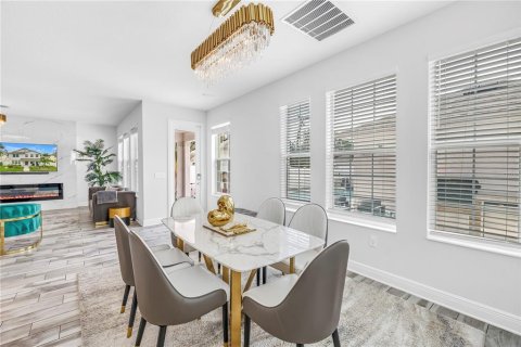 Casa en venta en Saint Petersburg, Florida, 4 dormitorios, 275.27 m2 № 1900834 - foto 10