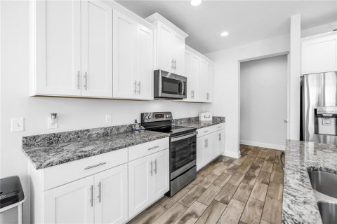 Casa en venta en Saint Petersburg, Florida, 4 dormitorios, 275.27 m2 № 1900834 - foto 13