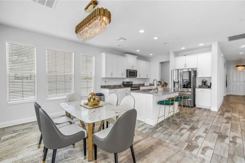 Casa en venta en Saint Petersburg, Florida, 4 dormitorios, 275.27 m2 № 1900834 - foto 14