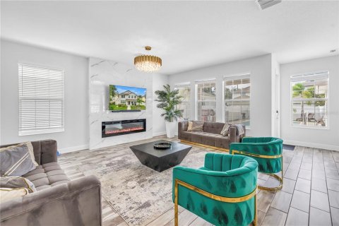 Casa en venta en Saint Petersburg, Florida, 4 dormitorios, 275.27 m2 № 1900834 - foto 5