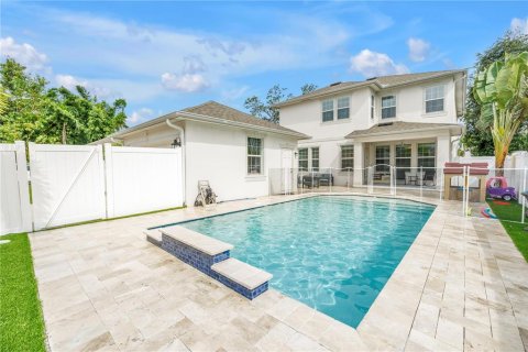 Casa en venta en Saint Petersburg, Florida, 4 dormitorios, 275.27 m2 № 1900834 - foto 3