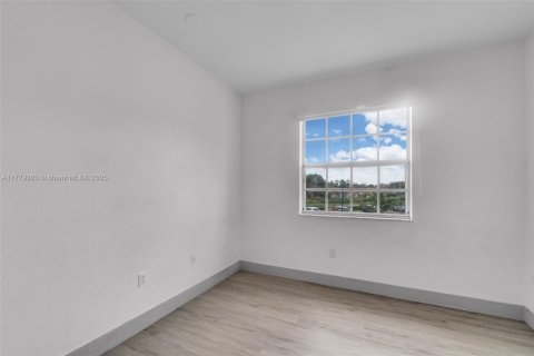 Townhouse in Homestead, Florida 3 bedrooms, 108.6 sq.m. № 1728623 - photo 23