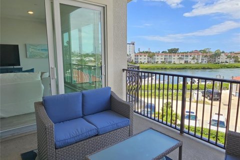 Condo in Venice, Florida, 3 bedrooms  № 2218746 - photo 23