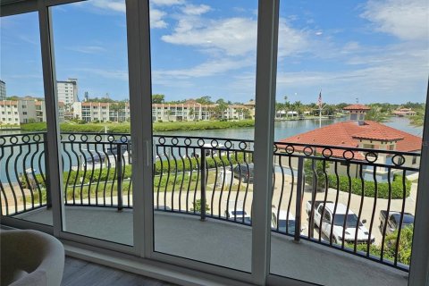 Condo in Venice, Florida, 3 bedrooms  № 2218746 - photo 11