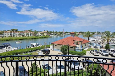 Condo in Venice, Florida, 3 bedrooms  № 2218746 - photo 13