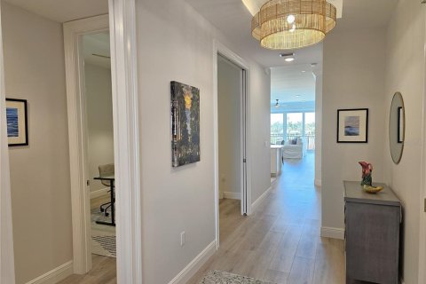 Condo in Venice, Florida, 3 bedrooms  № 2218746 - photo 5
