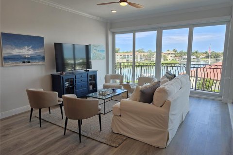 Condo in Venice, Florida, 3 bedrooms  № 2218746 - photo 9