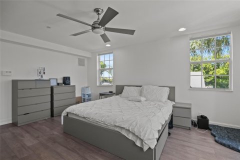 Adosado en venta en Fort Lauderdale, Florida, 3 dormitorios, 228.17 m2 № 2172034 - foto 28