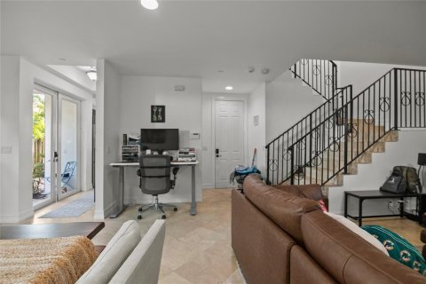 Adosado en venta en Fort Lauderdale, Florida, 3 dormitorios, 228.17 m2 № 2172034 - foto 17
