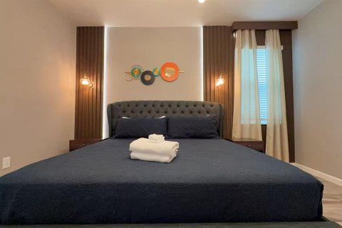 Купить виллу или дом в Киссимми, Флорида 4 комнаты, 580.55м2, № 2098034 - фото 12