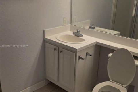 Condo in Delray Beach, Florida, 2 bedrooms  № 2031796 - photo 16