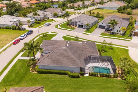 Casa en venta en Sarasota, Florida, 4 dormitorios, 269.79 m2 № 2226875 - foto 3