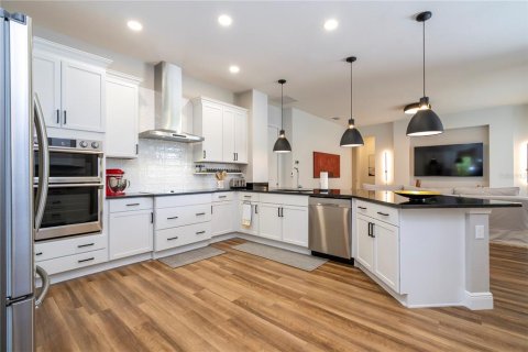 Casa en venta en Sarasota, Florida, 4 dormitorios, 269.79 m2 № 2226875 - foto 18